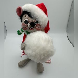 Vintage Annalee Christmas Holiday Mouse Doll With Snowball And Hat